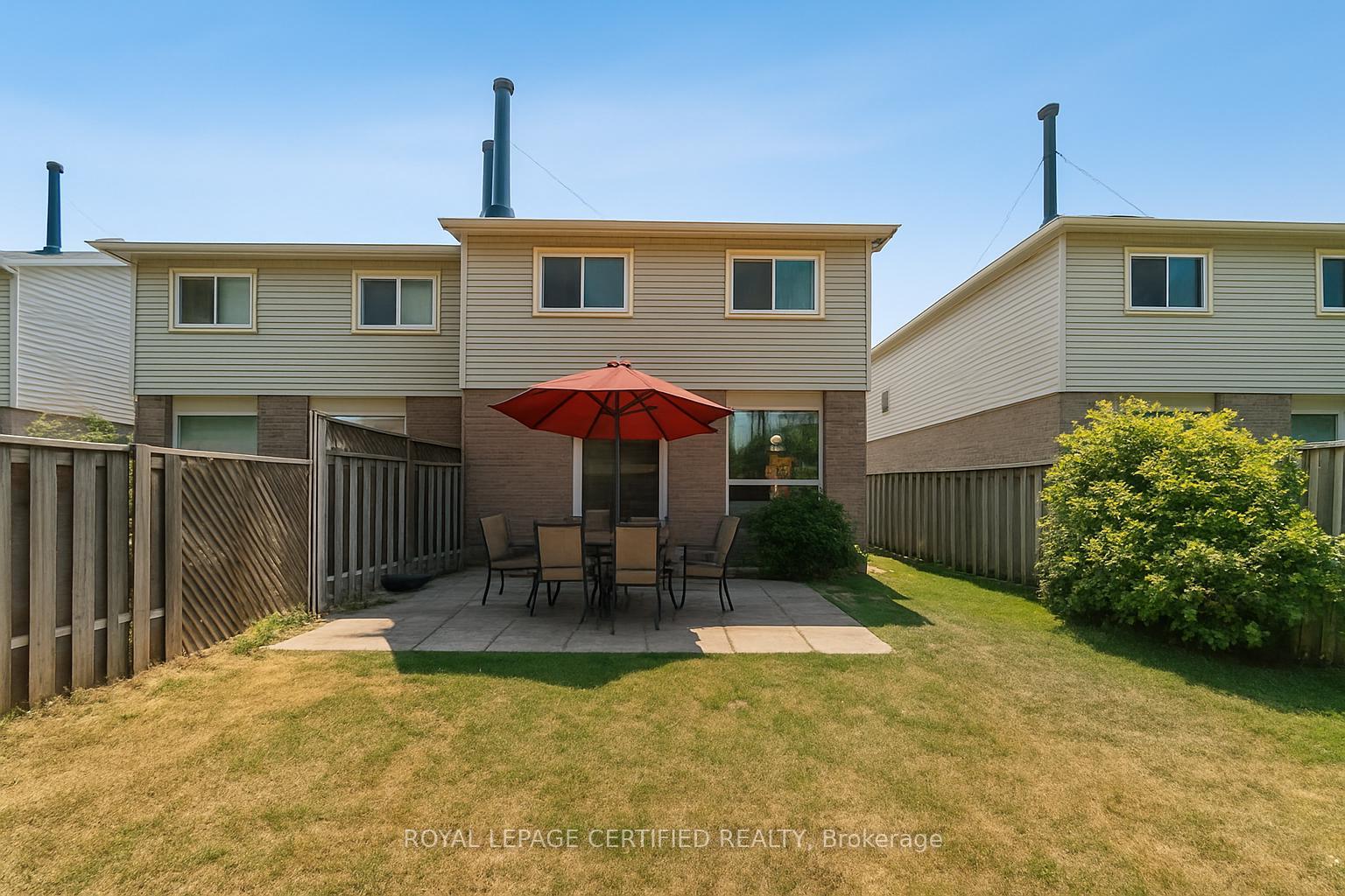 Photo 42 of Unit 3, 3455 Caplan Crescent, Burlington, Roseland — HOMEH