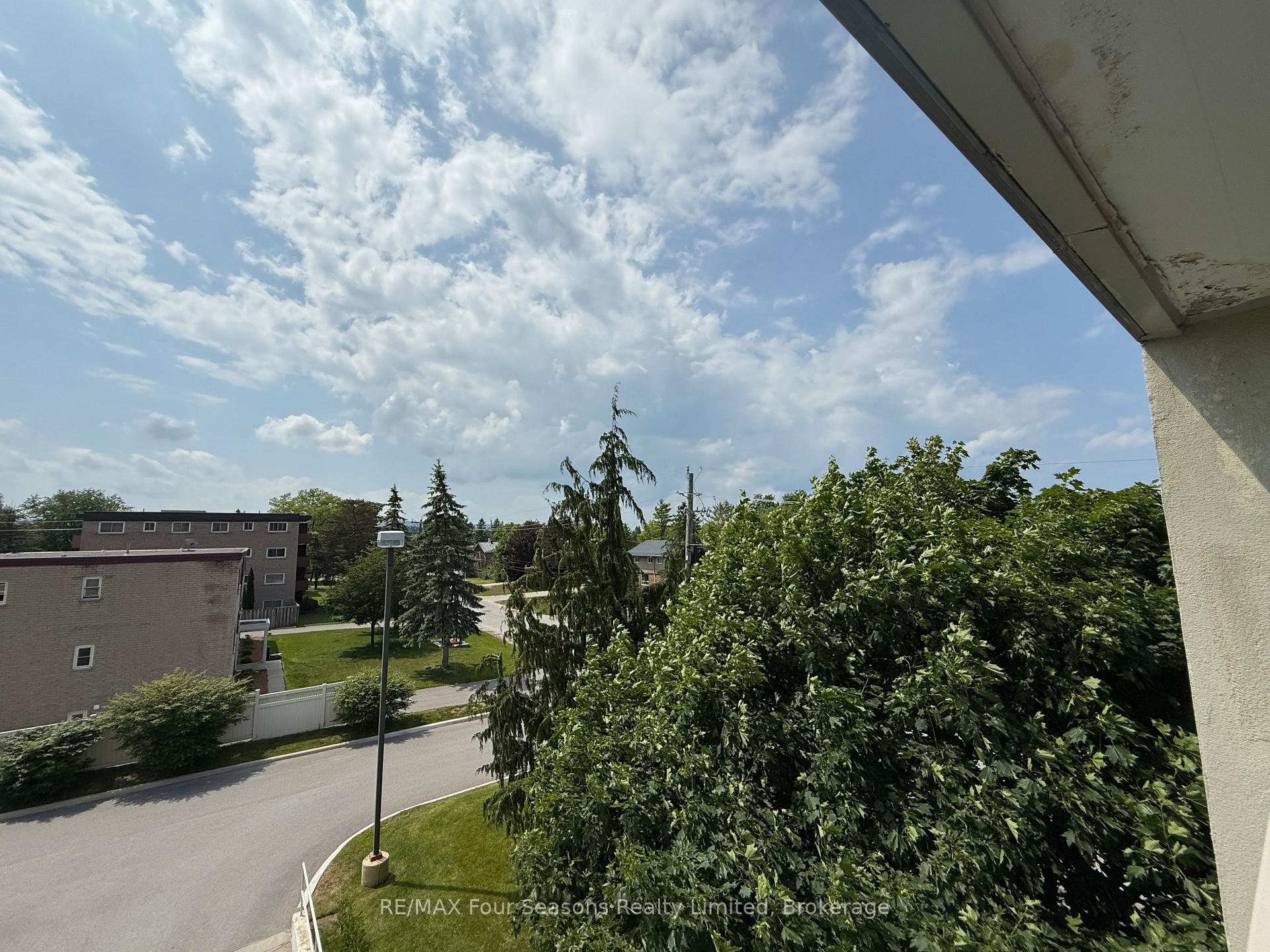 Photo 32 of Unit 316, 172 Eighth Street, Collingwood — HOMEH