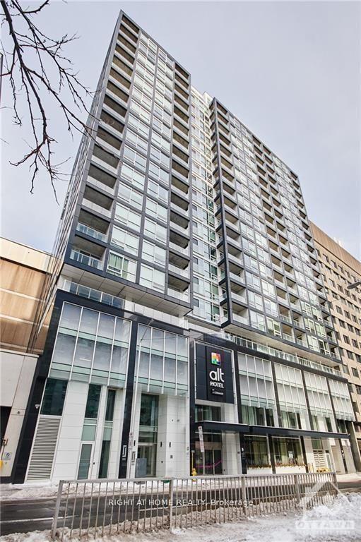 Front of Unit #1601, 199 Slater Street