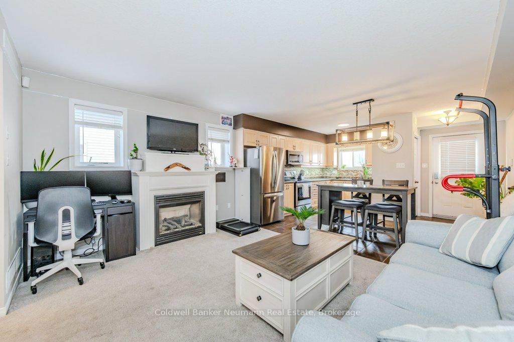 Photo 11 of Unit 16D, 50 Howe Drive, Kitchener, Laurentian Hills — HOMEH