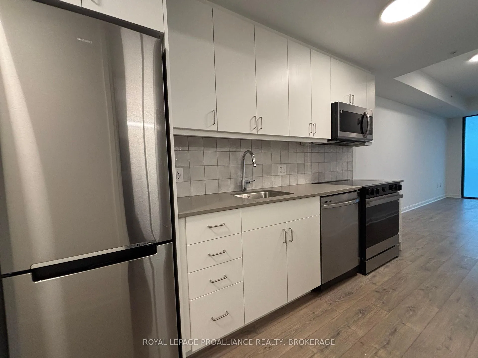 Photo 15 of Unit 304, 223 Princess Street, Kingston, East of Sir John A. Blvd — HOMEH
