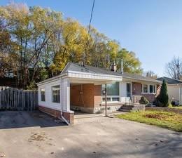 Photo 5 of Unit Upper, 27 Meadowland Drive, Brampton, Brampton East — HOMEH