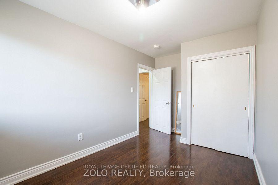 Photo 7 of Unit Upper, 27 Meadowland Drive, Brampton, Brampton East — HOMEH