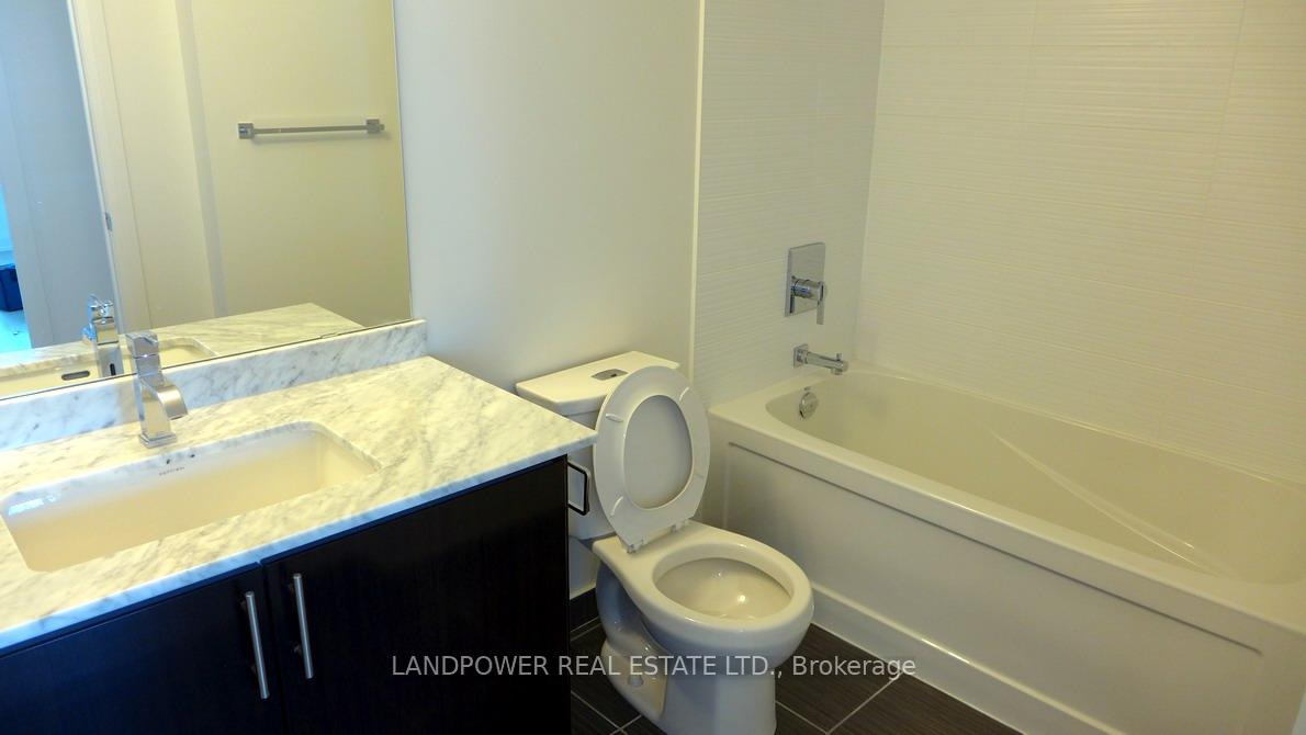 Photo 8 of Unit 2003, 7171 Yonge Street, Markham, Thornhill — HOMEH