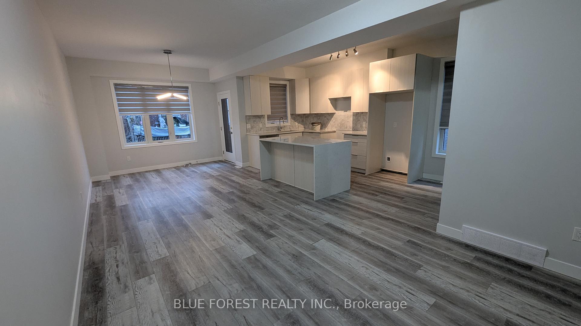 Photo 6 of Unit 86, 3380 Singleton Avenue, London, South W — HOMEH
