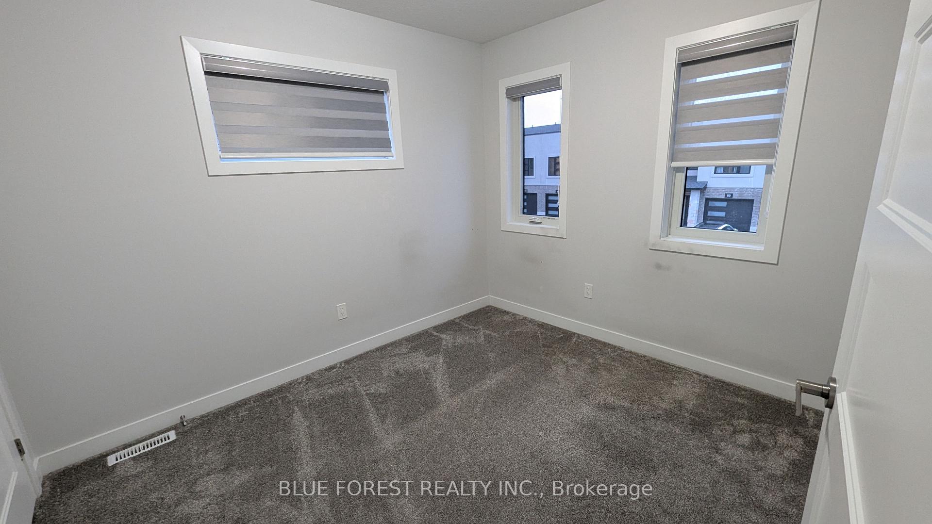 Photo 10 of Unit 86, 3380 Singleton Avenue, London, South W — HOMEH