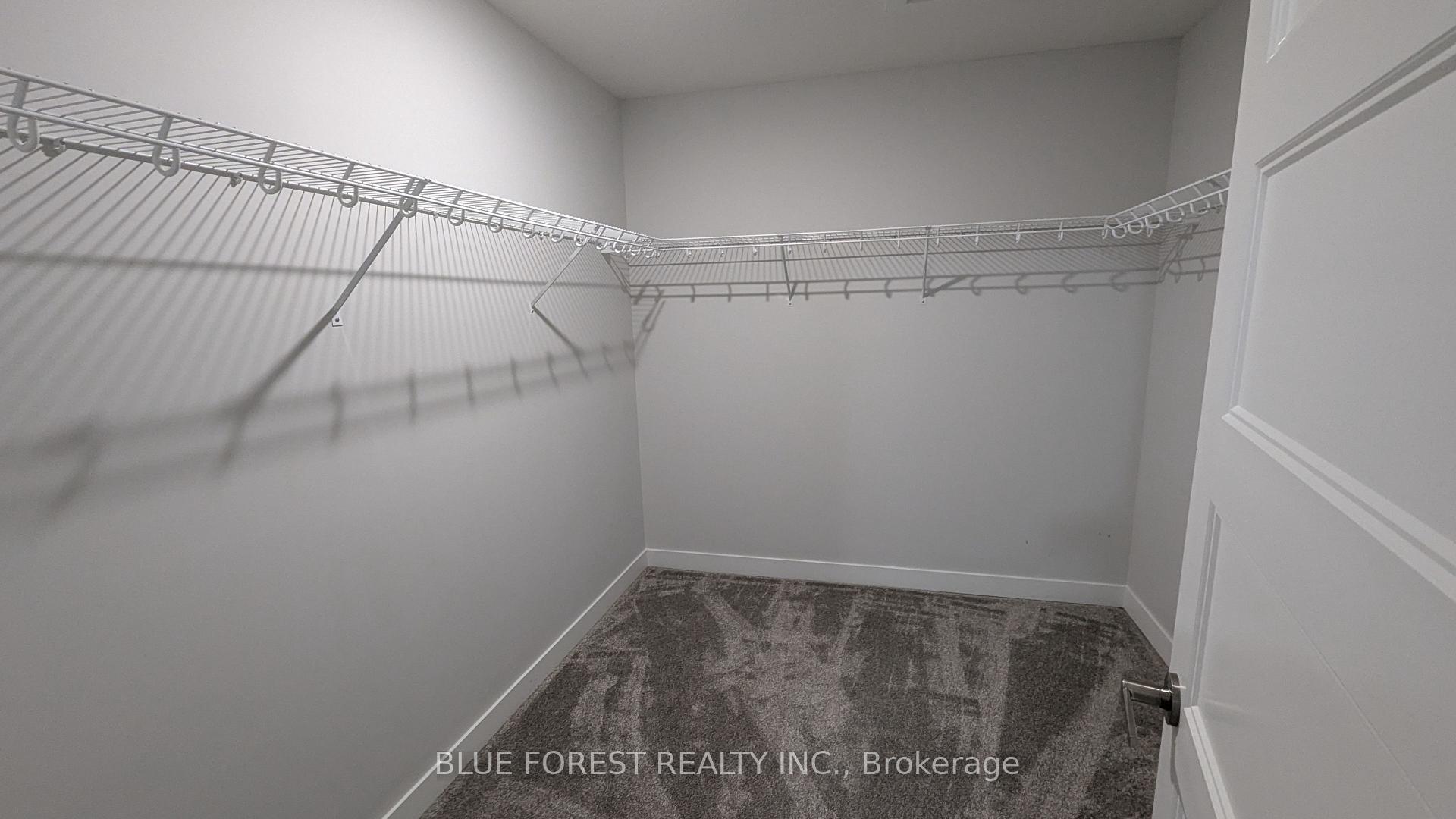 Photo 11 of Unit 86, 3380 Singleton Avenue, London, South W — HOMEH