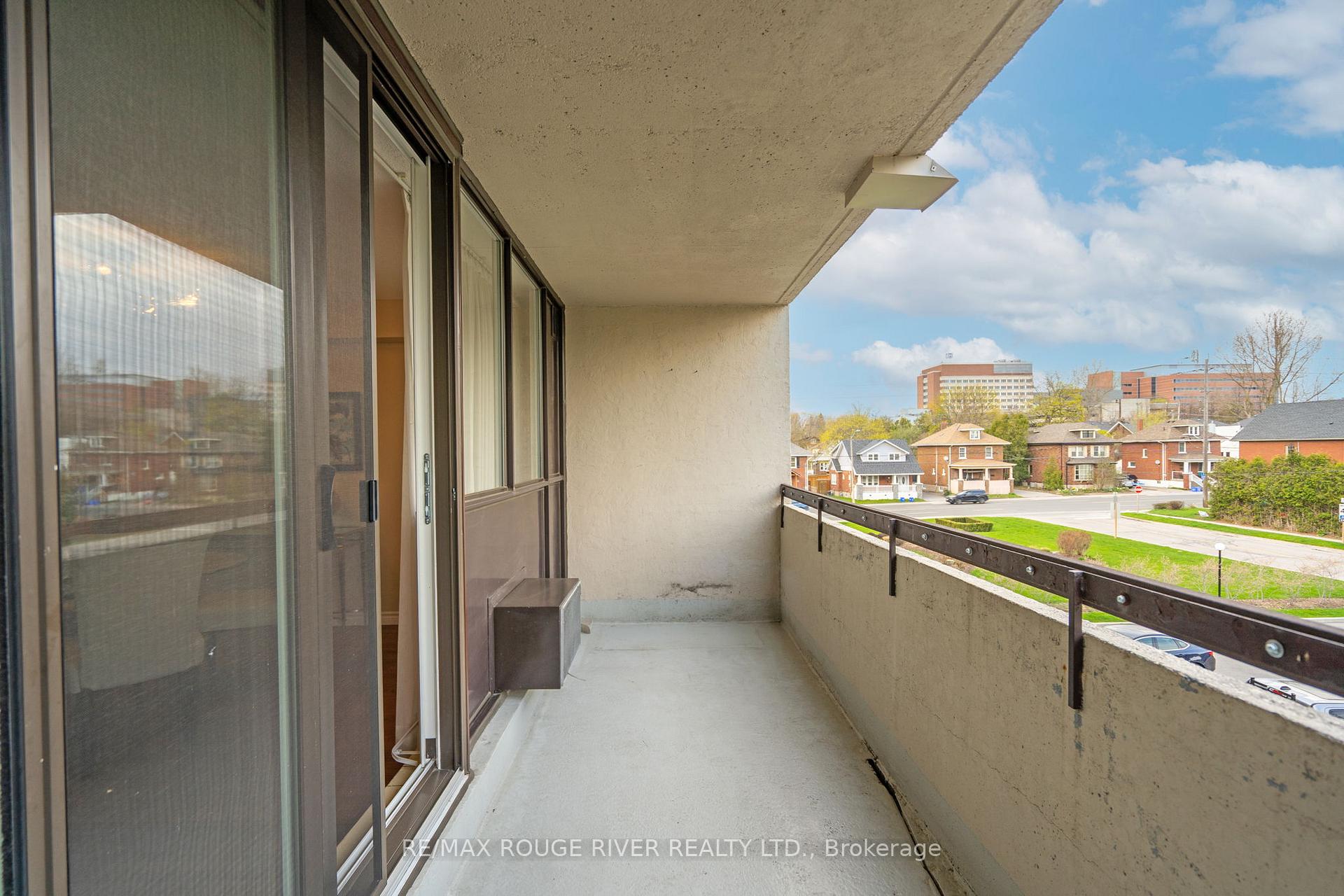Photo 3 of Unit 307, 120 Elgin Street W, Oshawa, O'Neill — HOMEH
