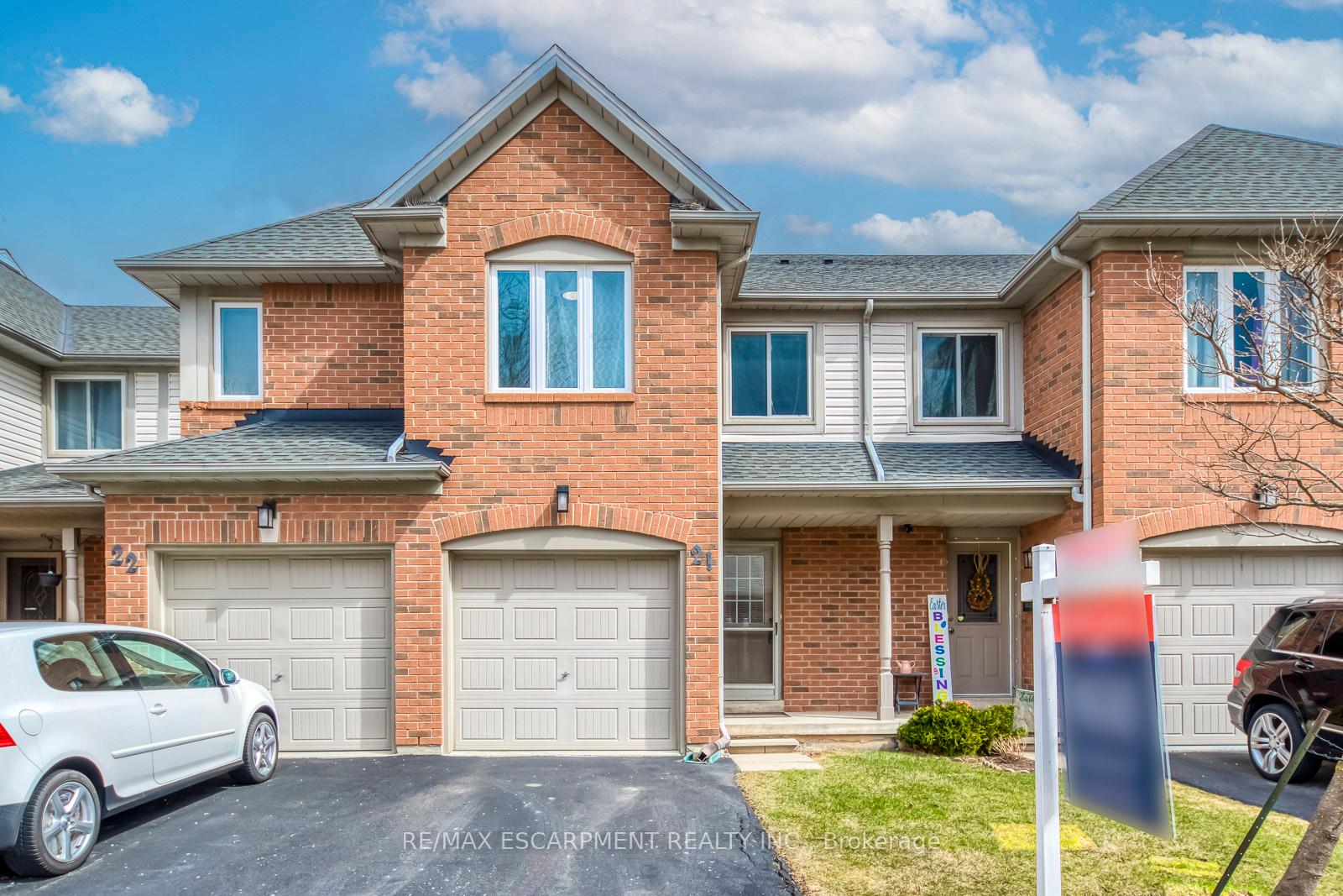 Photo 2 of Unit 21, 2920 Headon Forest Drive, Burlington, Headon — HOMEH
