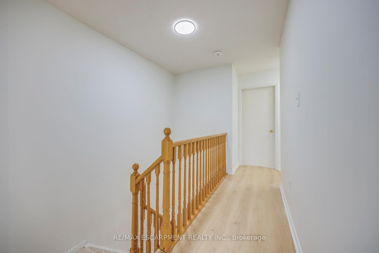 Photo 21 of Unit 21, 2920 Headon Forest Drive, Burlington, Headon — HOMEH