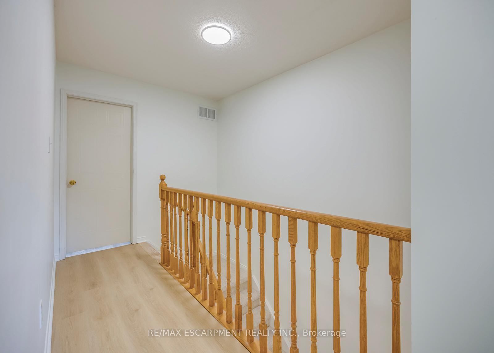 Photo 22 of Unit 21, 2920 Headon Forest Drive, Burlington, Headon — HOMEH