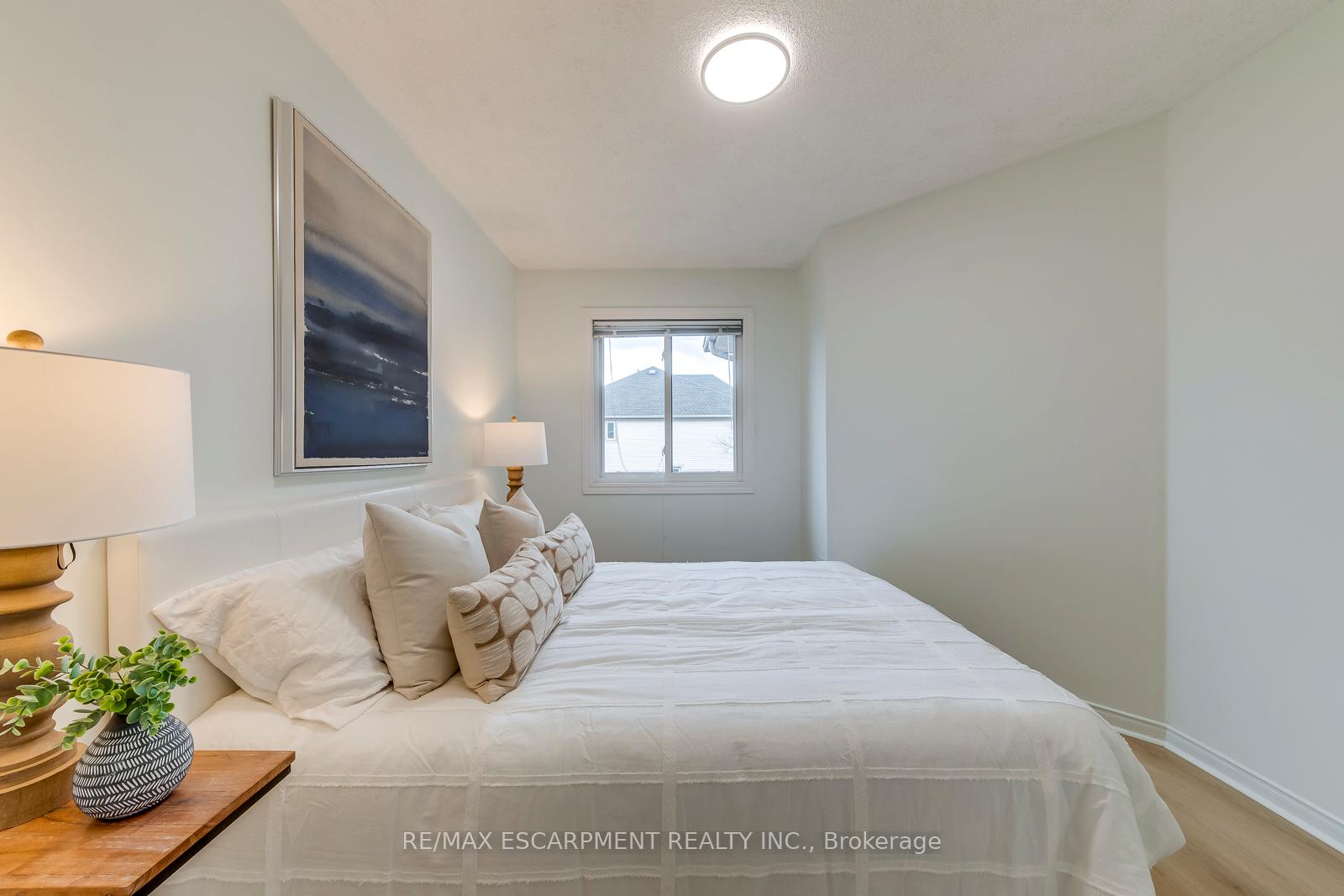 Photo 33 of Unit 21, 2920 Headon Forest Drive, Burlington, Headon — HOMEH