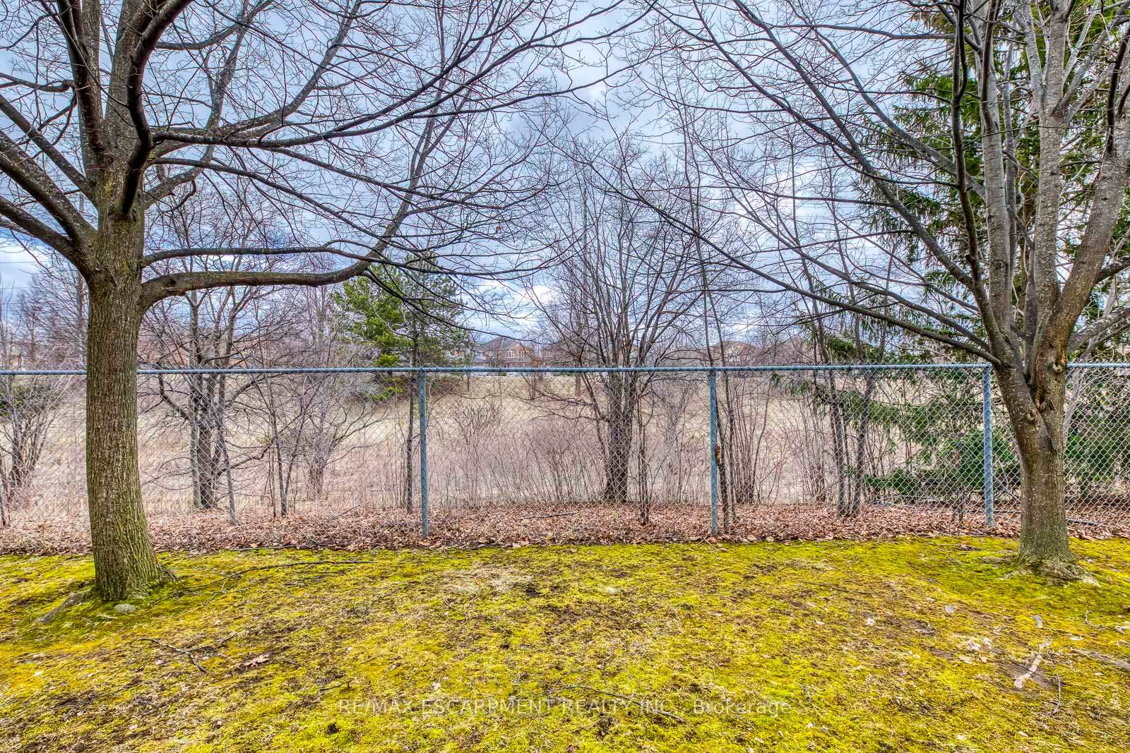 Photo 36 of Unit 21, 2920 Headon Forest Drive, Burlington, Headon — HOMEH