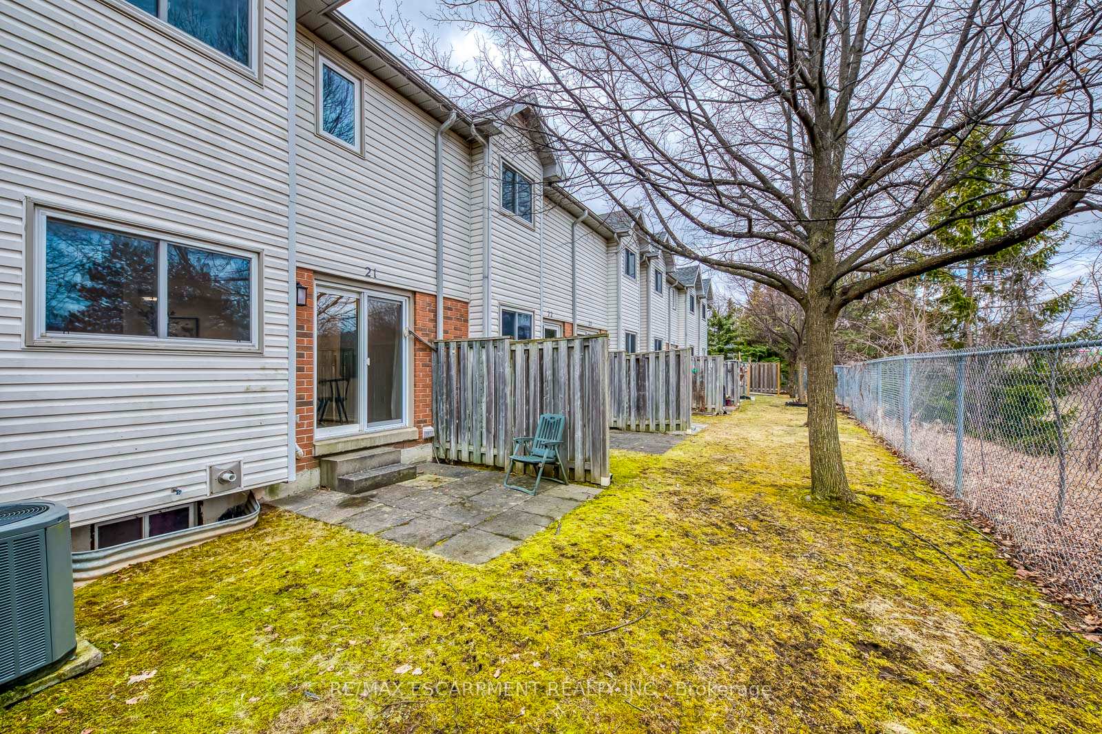 Photo 38 of Unit 21, 2920 Headon Forest Drive, Burlington, Headon — HOMEH
