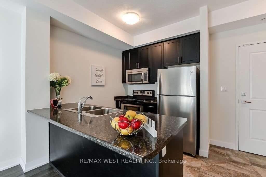 Photo 8 of Unit 115, 35 Southshore Crescent, Hamilton, Lakeshore — HOMEH