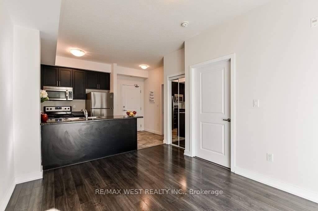 Photo 9 of Unit 115, 35 Southshore Crescent, Hamilton, Lakeshore — HOMEH