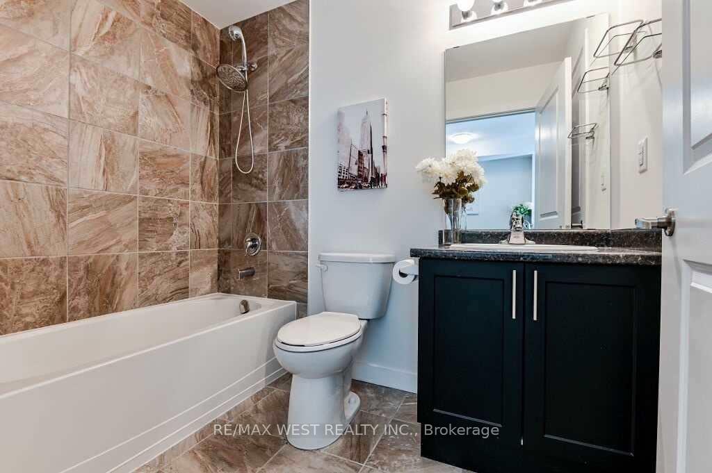 Photo 11 of Unit 115, 35 Southshore Crescent, Hamilton, Lakeshore — HOMEH