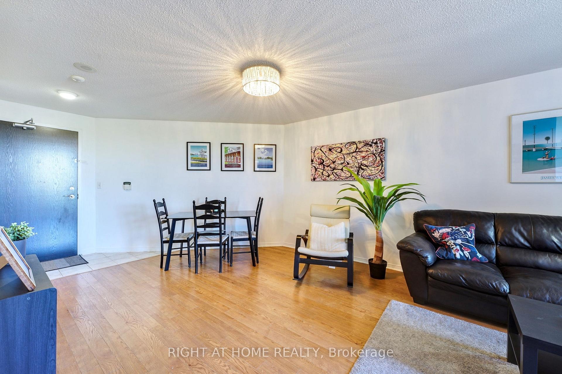 Photo 10 of Unit 510, 1733 Queen Street E, Toronto, The Beaches — HOMEH