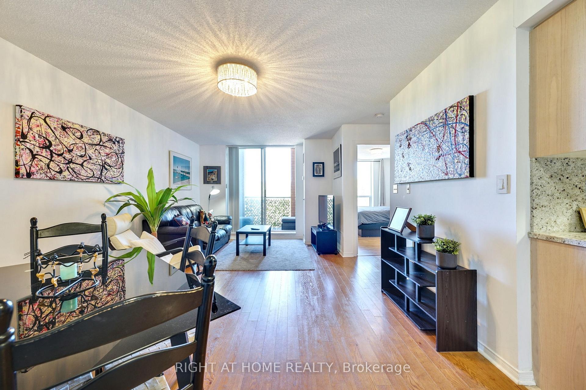 Photo 11 of Unit 510, 1733 Queen Street E, Toronto, The Beaches — HOMEH