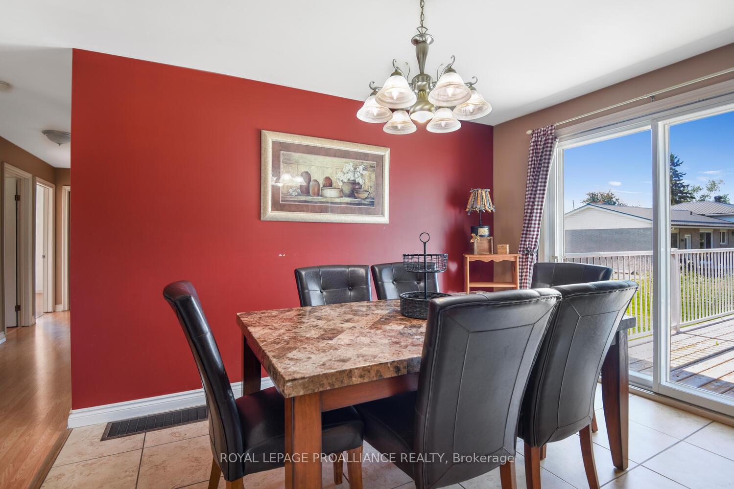 Photo 8 of 18 Elizabeth Street, Edwardsburgh/Cardinal, Edwardsburgh/Cardinal Twp — HOMEH