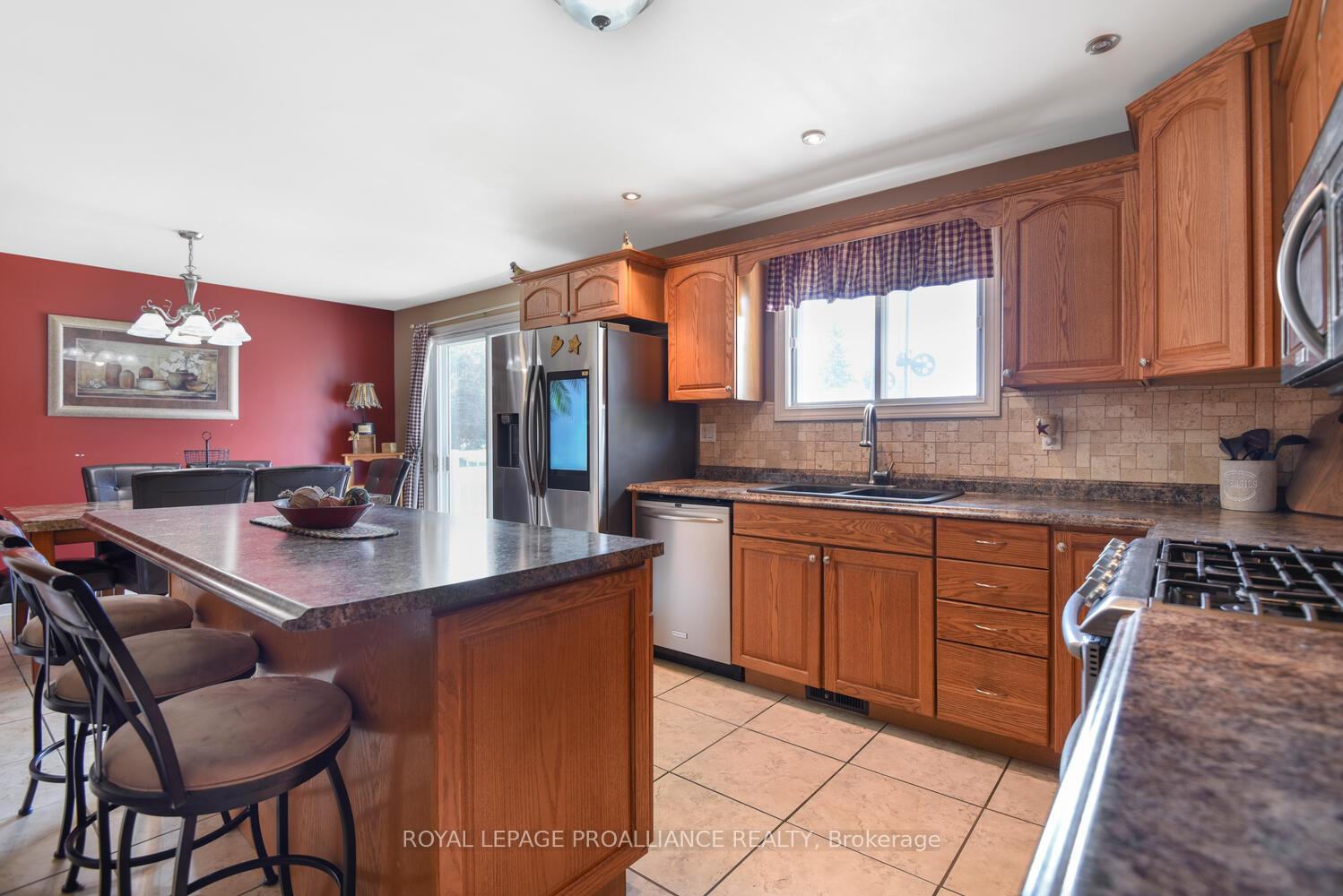 Photo 11 of 18 Elizabeth Street, Edwardsburgh/Cardinal, Edwardsburgh/Cardinal Twp — HOMEH