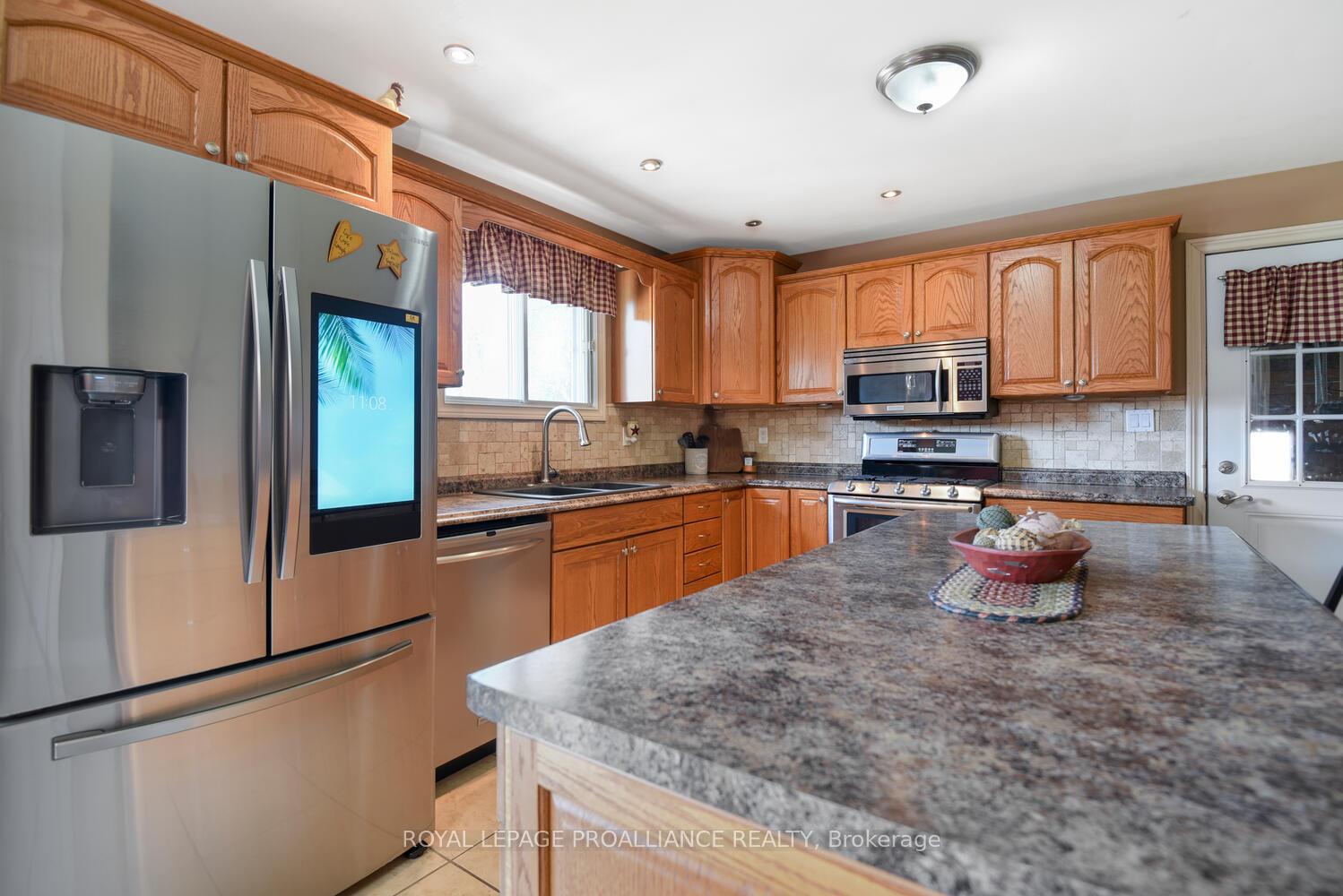 Photo 12 of 18 Elizabeth Street, Edwardsburgh/Cardinal, Edwardsburgh/Cardinal Twp — HOMEH