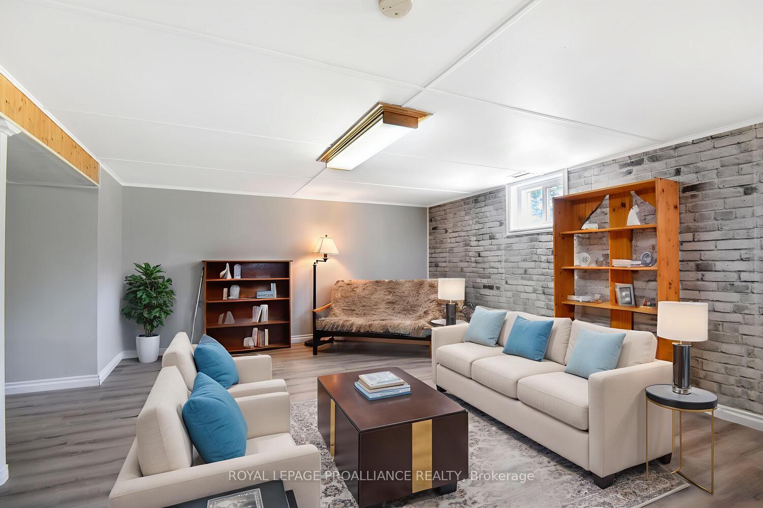 Photo 21 of 18 Elizabeth Street, Edwardsburgh/Cardinal, Edwardsburgh/Cardinal Twp — HOMEH