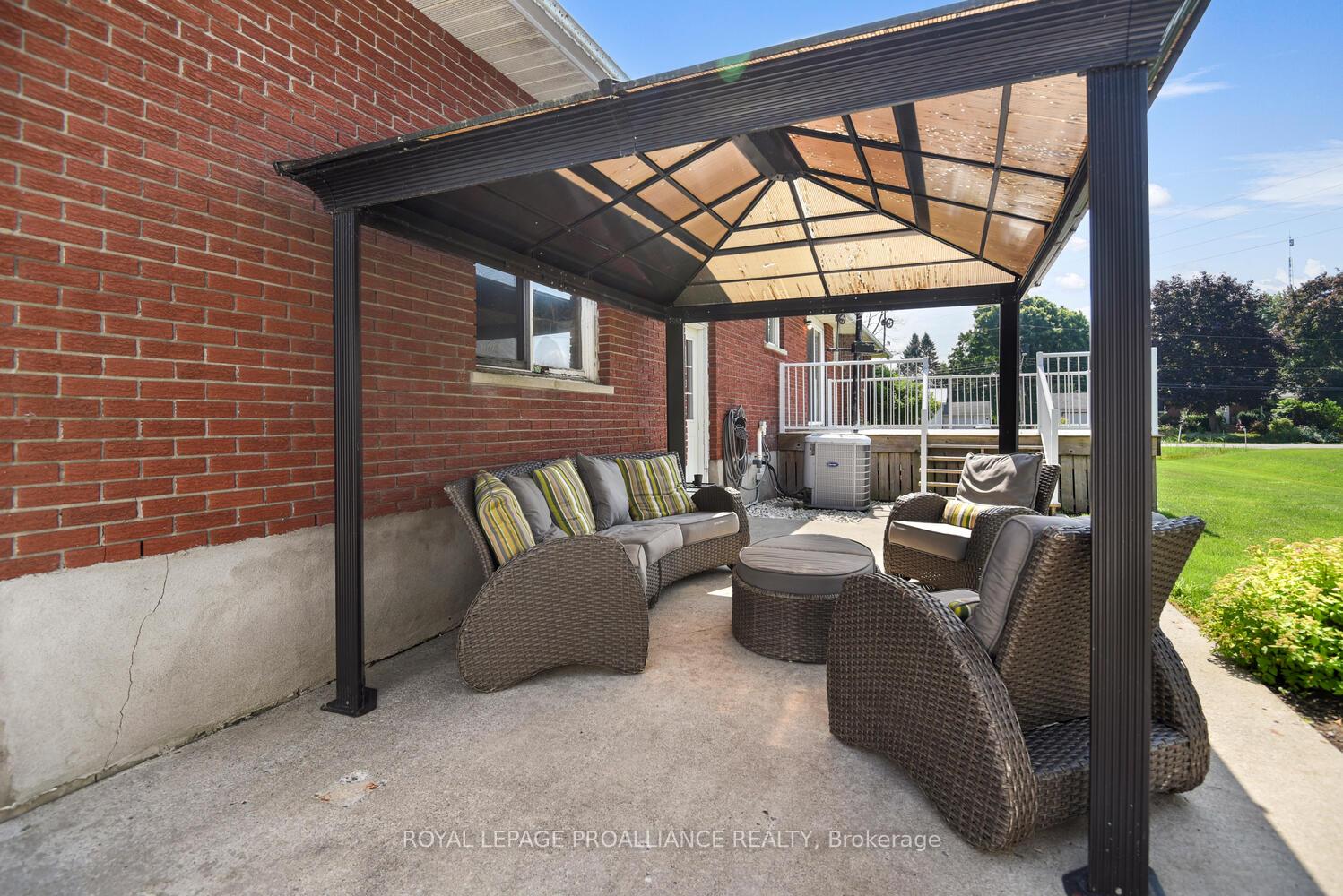 Photo 31 of 18 Elizabeth Street, Edwardsburgh/Cardinal, Edwardsburgh/Cardinal Twp — HOMEH