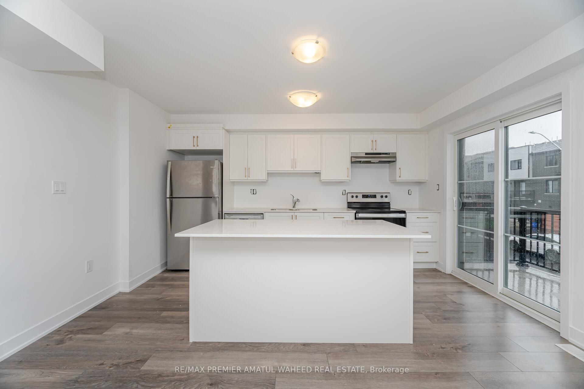 Photo 10 of 28 Silo Mews, Barrie, Rural Barrie Southeast — HOMEH