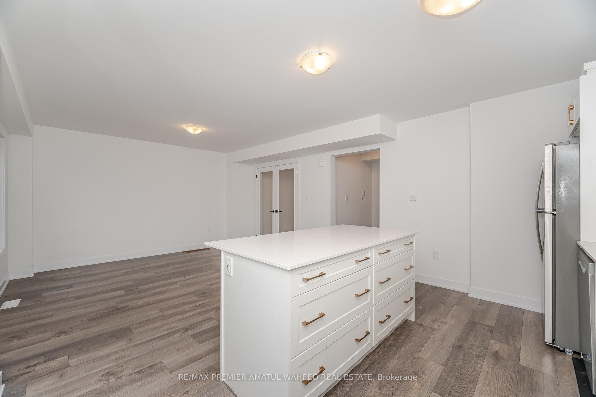 Photo 12 of 28 Silo Mews, Barrie, Rural Barrie Southeast — HOMEH