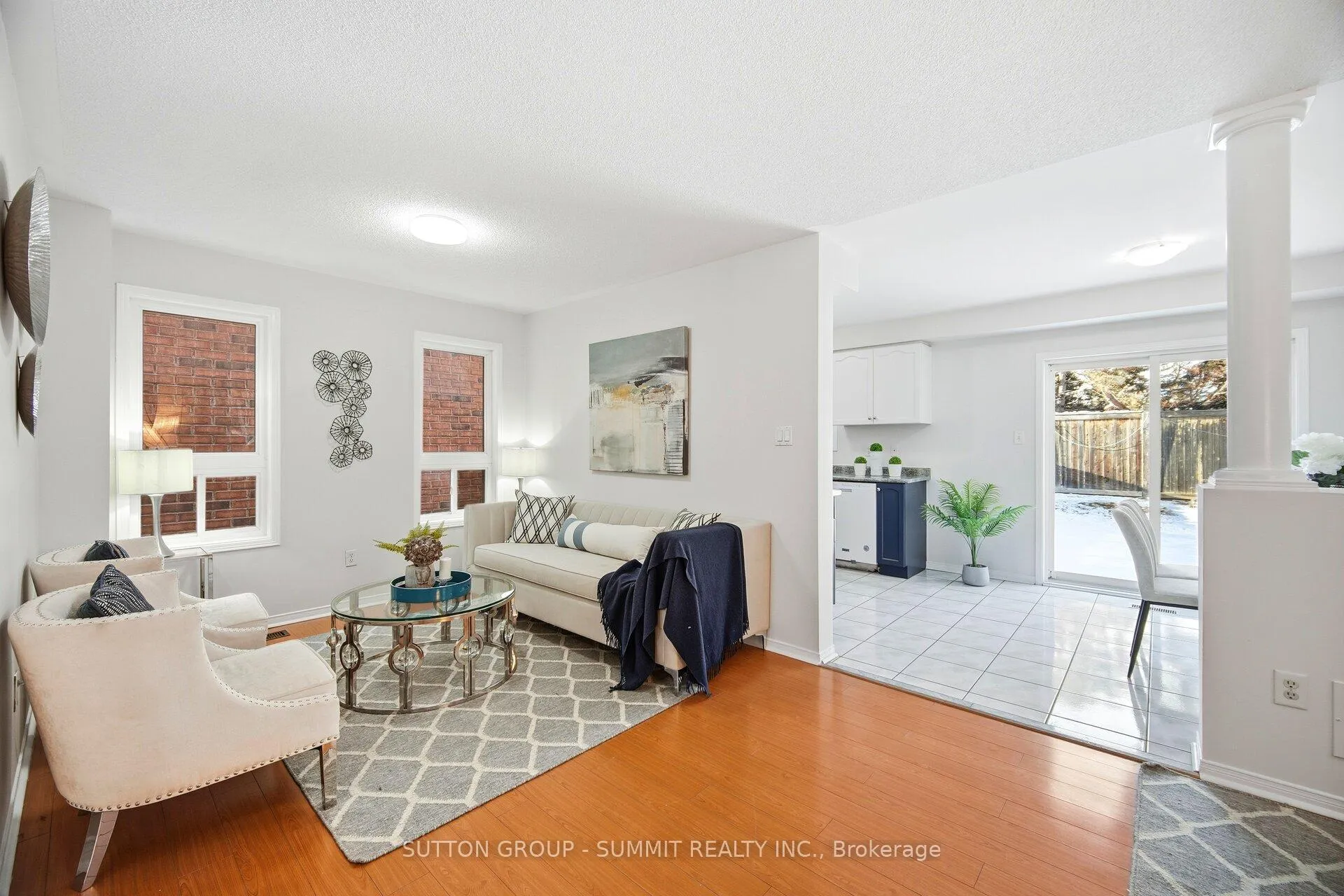 Photo 5 of 91 Woodhaven Drive, Brampton, Fletcher's Meadow — HOMEH