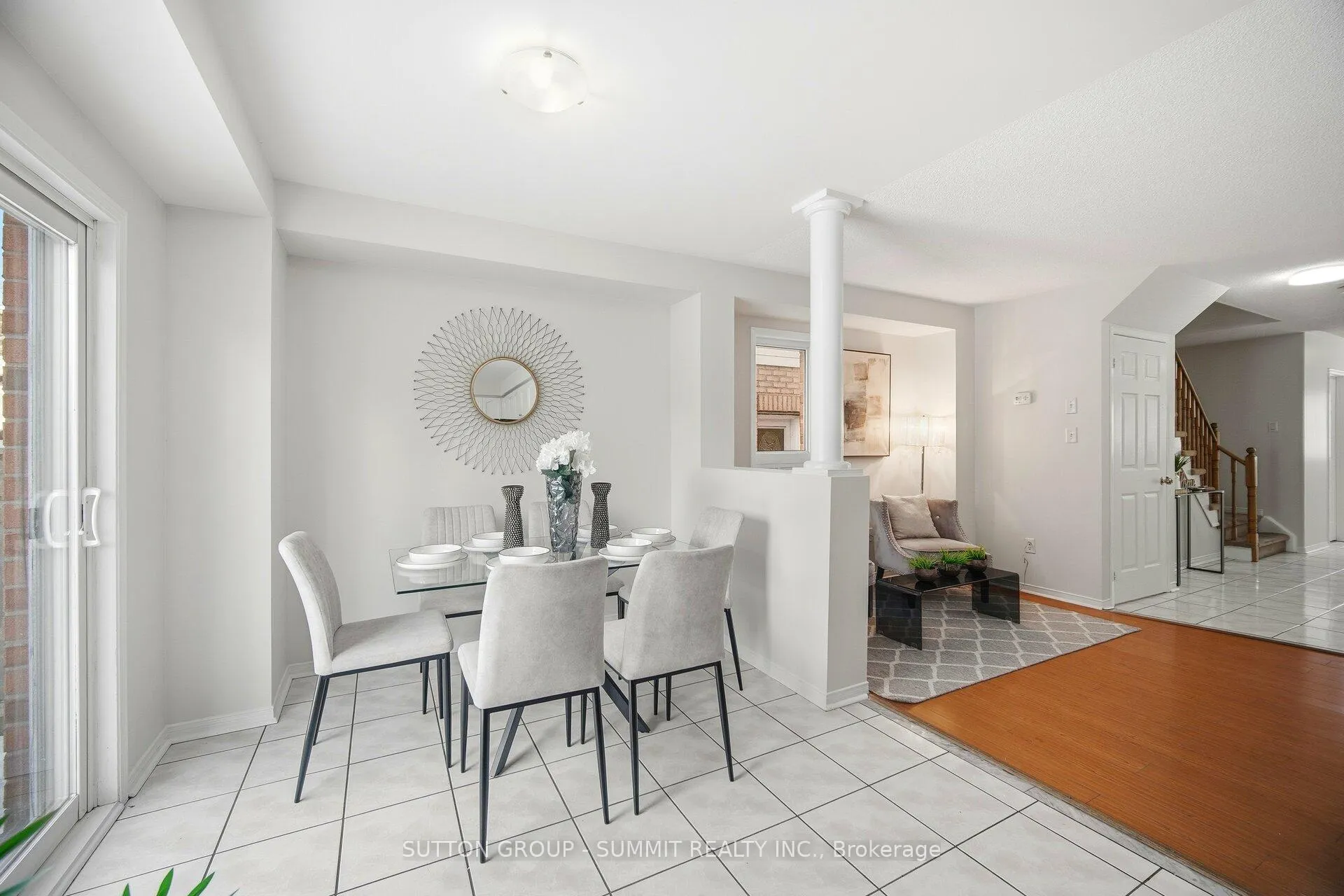 Photo 8 of 91 Woodhaven Drive, Brampton, Fletcher's Meadow — HOMEH