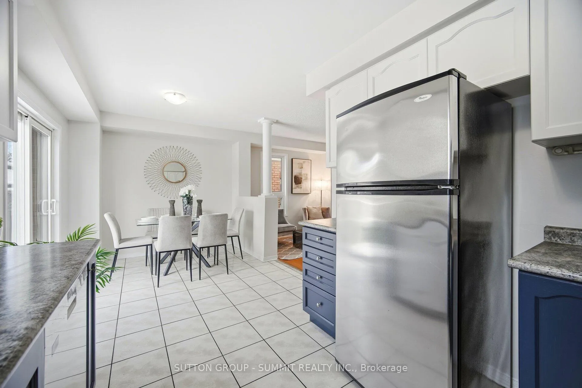 Photo 11 of 91 Woodhaven Drive, Brampton, Fletcher's Meadow — HOMEH