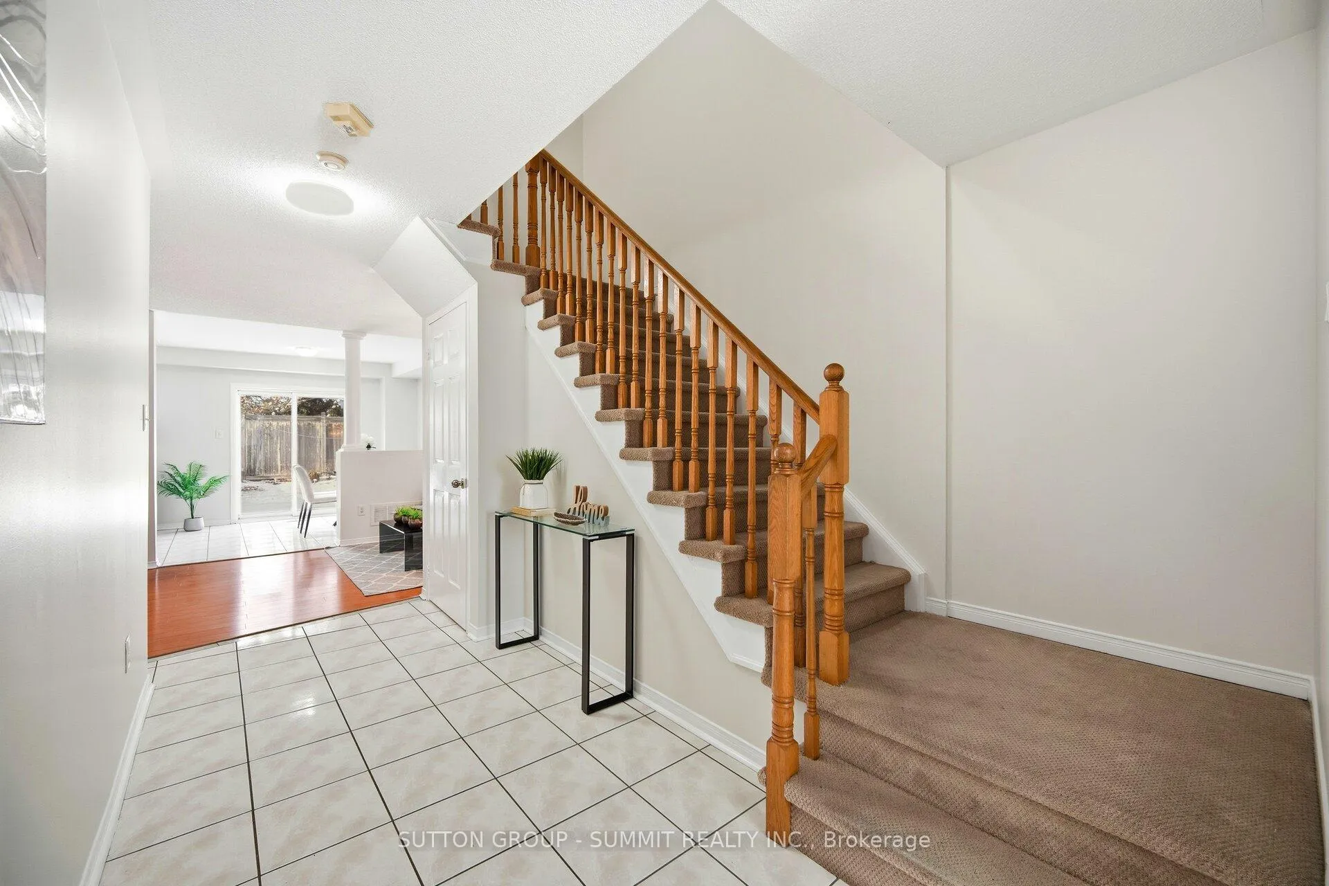 Photo 13 of 91 Woodhaven Drive, Brampton, Fletcher's Meadow — HOMEH