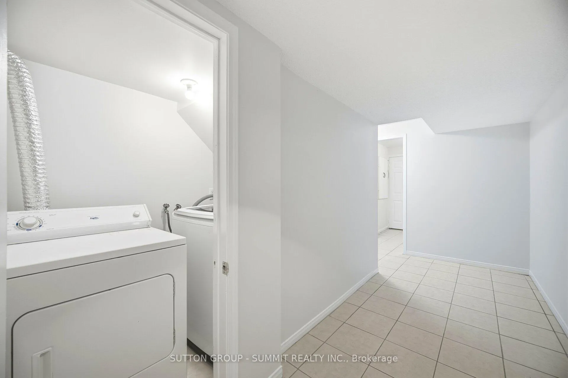 Photo 37 of 91 Woodhaven Drive, Brampton, Fletcher's Meadow — HOMEH