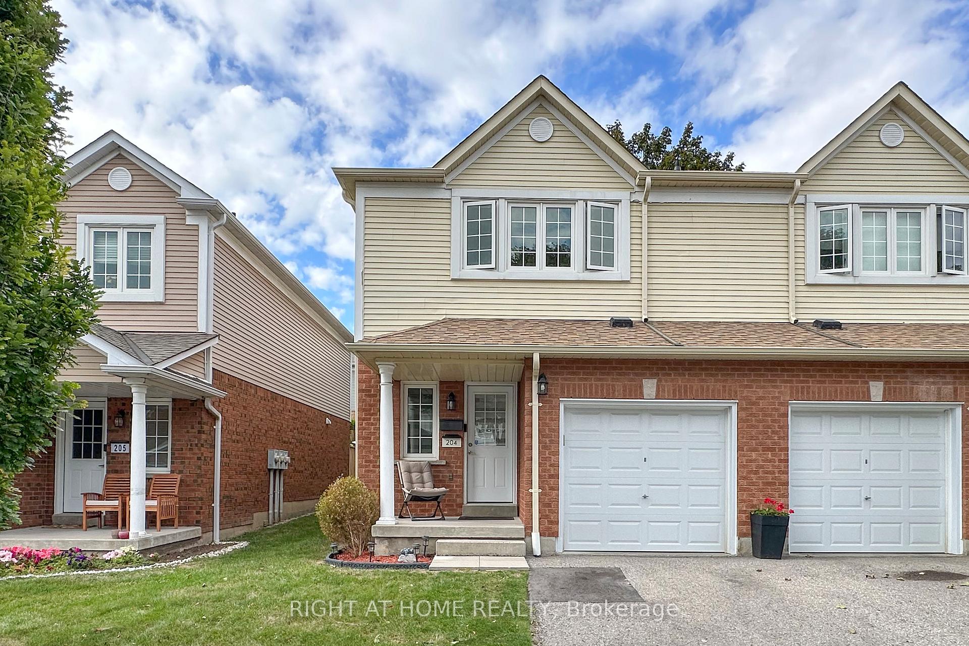 Front of Unit 204, 10 Bassett Boulevard
