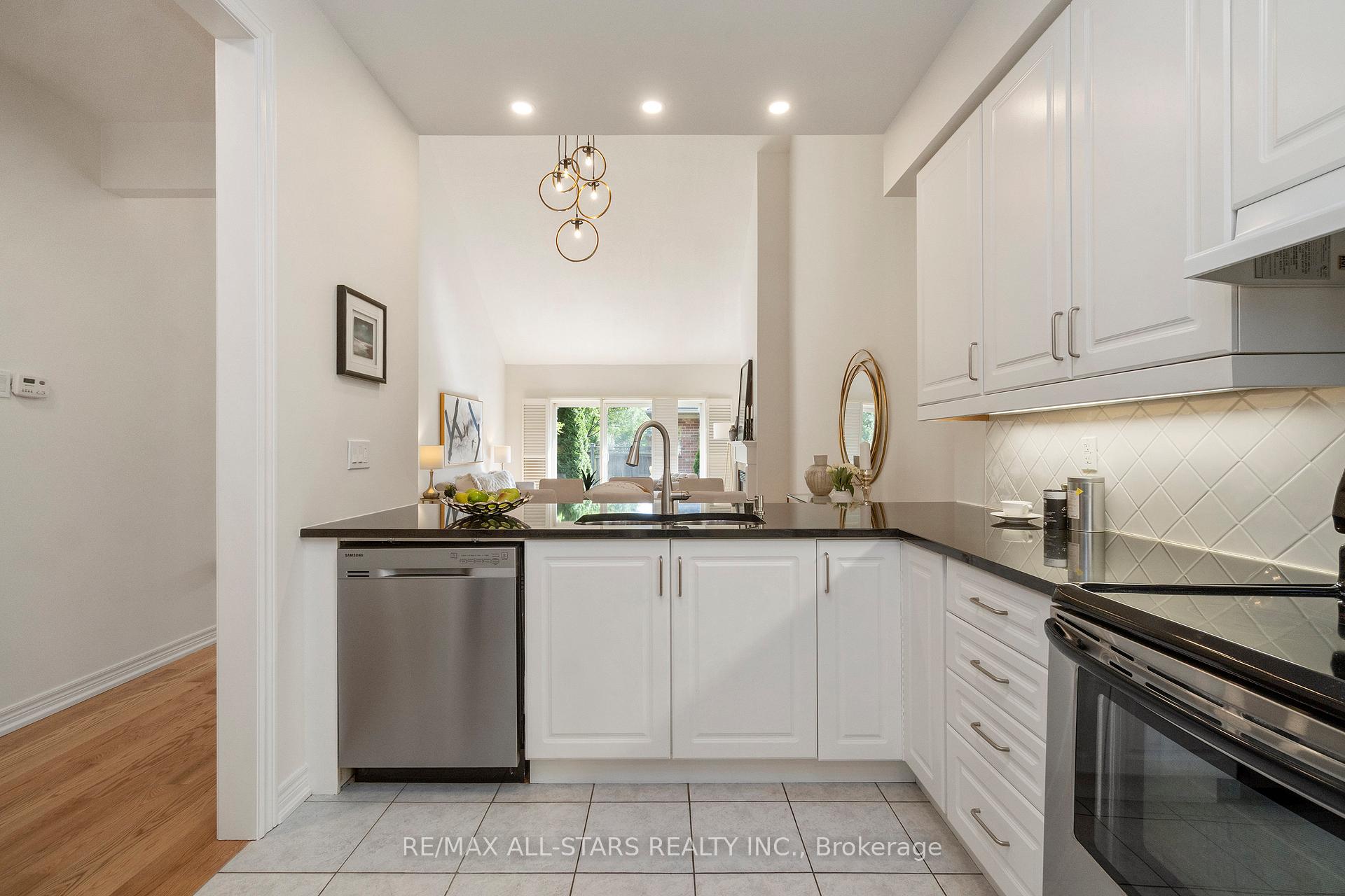 Photo 17 of 57 Oasis Way, Markham, Greensborough — HOMEH
