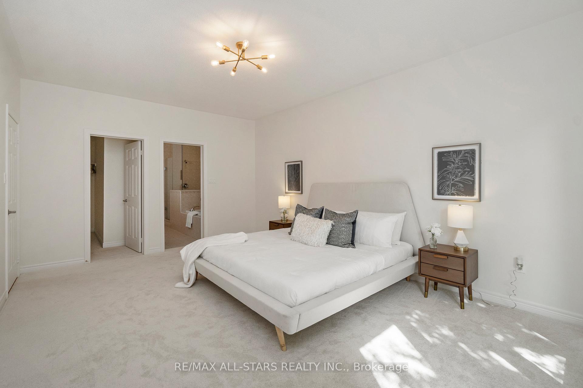 Photo 25 of 57 Oasis Way, Markham, Greensborough — HOMEH