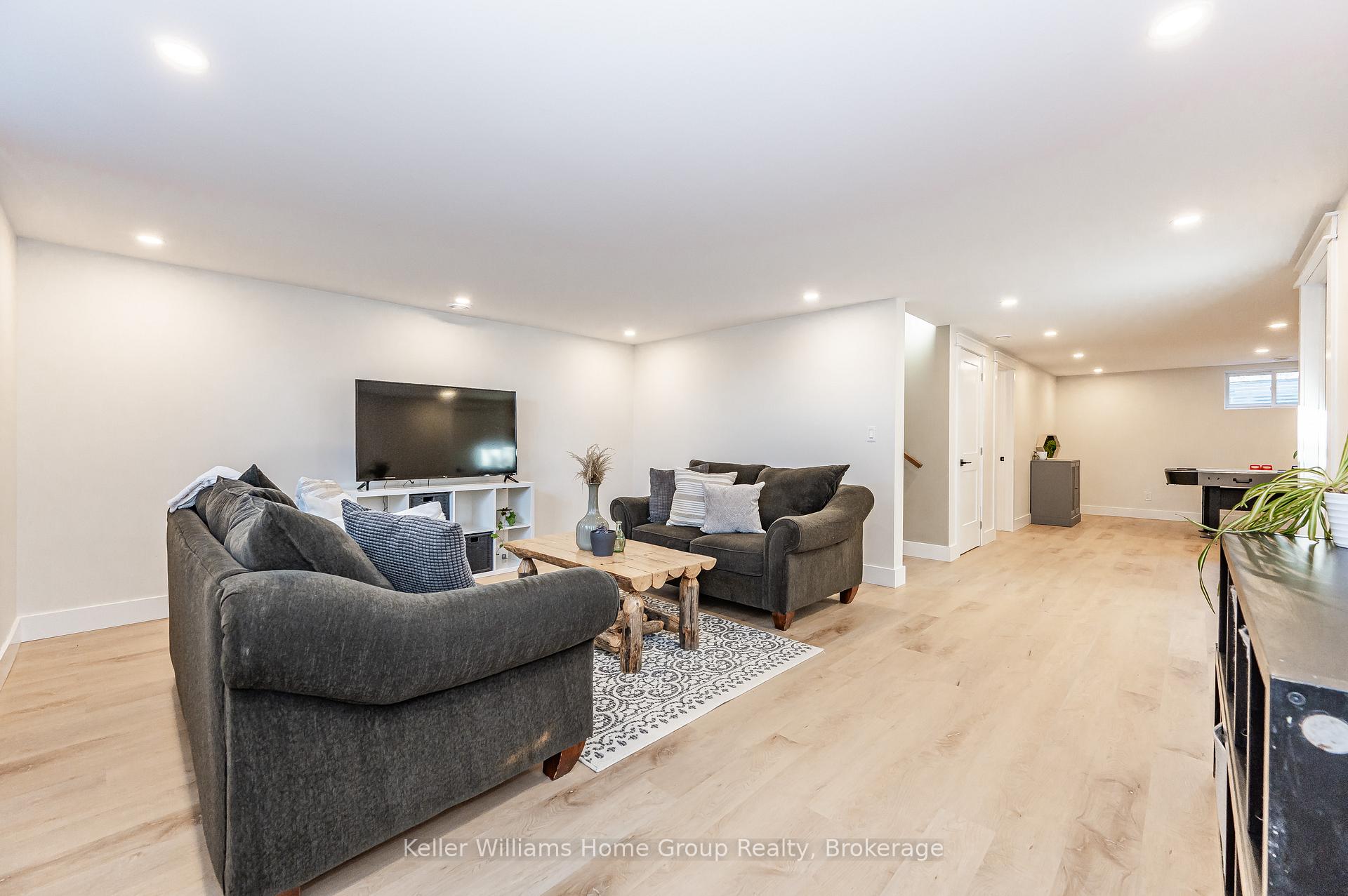 Photo 23 of 9432 Wellington Road 124, Erin, Rural Erin — HOMEH
