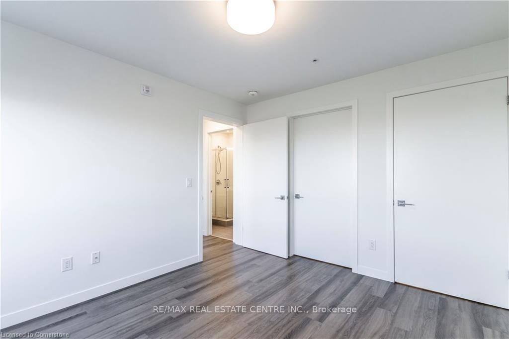 Photo 4 of Unit 404, 479 Charlton Avenue E, Hamilton, Stinson — HOMEH