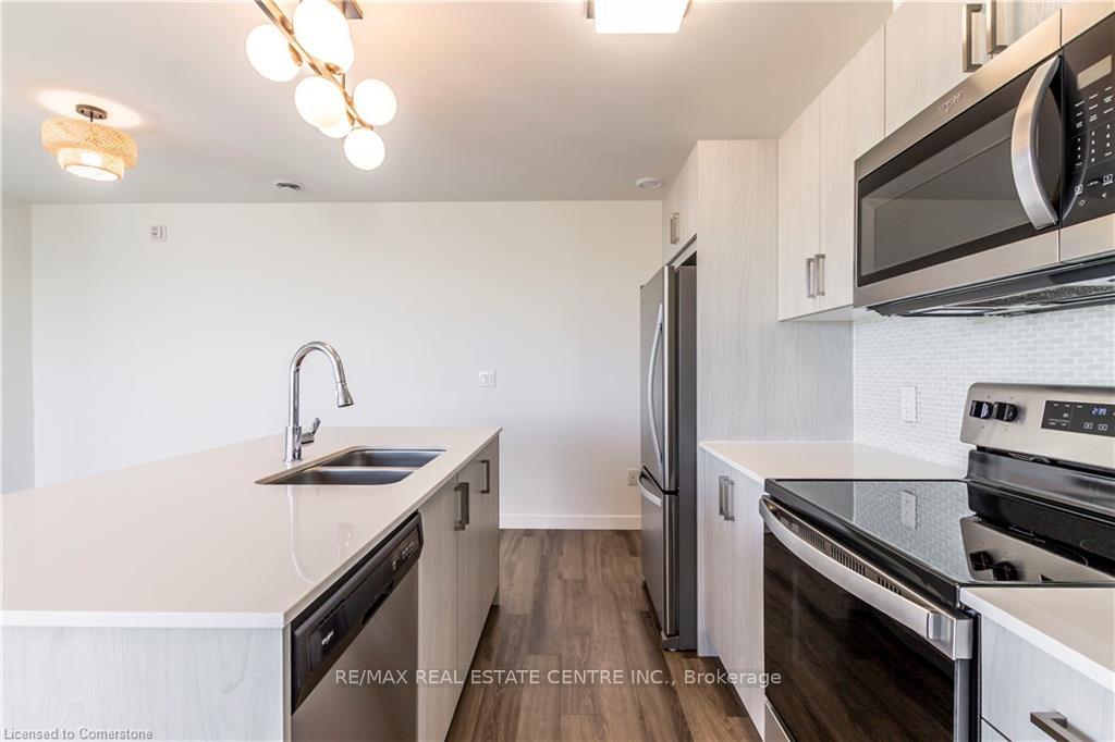Photo 13 of Unit 404, 479 Charlton Avenue E, Hamilton, Stinson — HOMEH