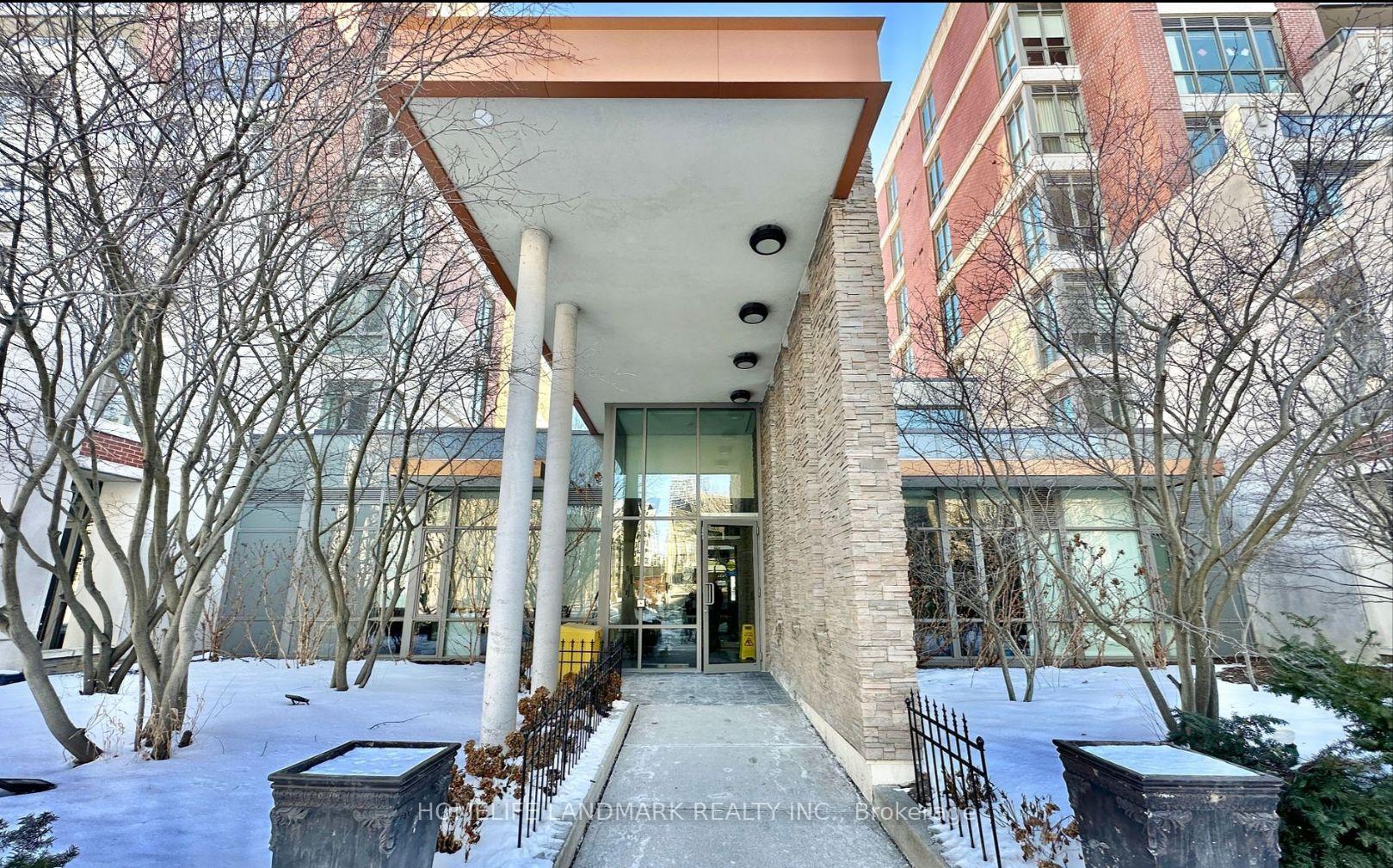 Photo 4 of Unit 707, 57 Upper Duke Crescent, Markham, Unionville — HOMEH