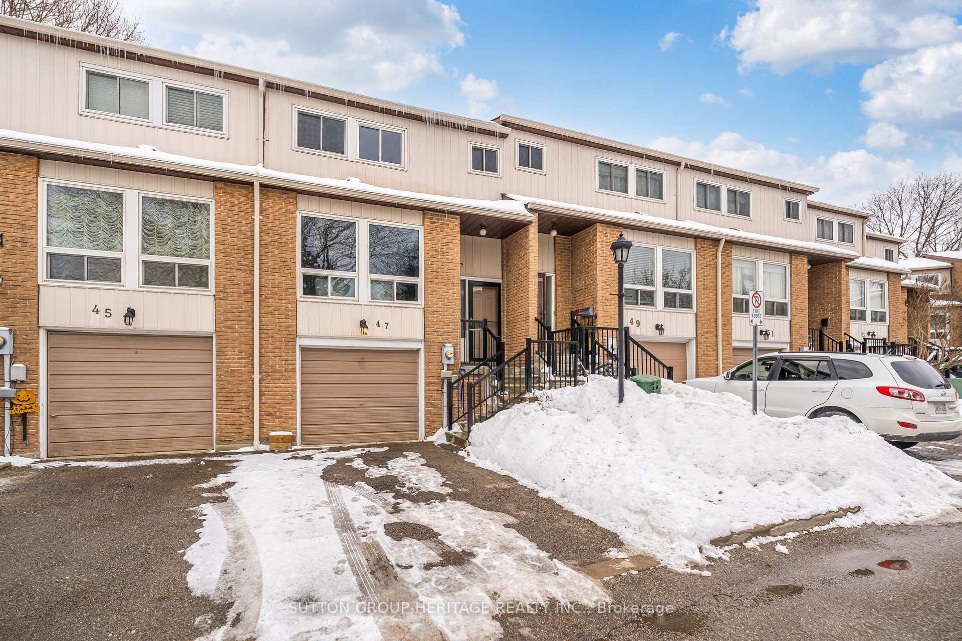 Photo 2 of 47 Willows Lane, Ajax, Central West — HOMEH