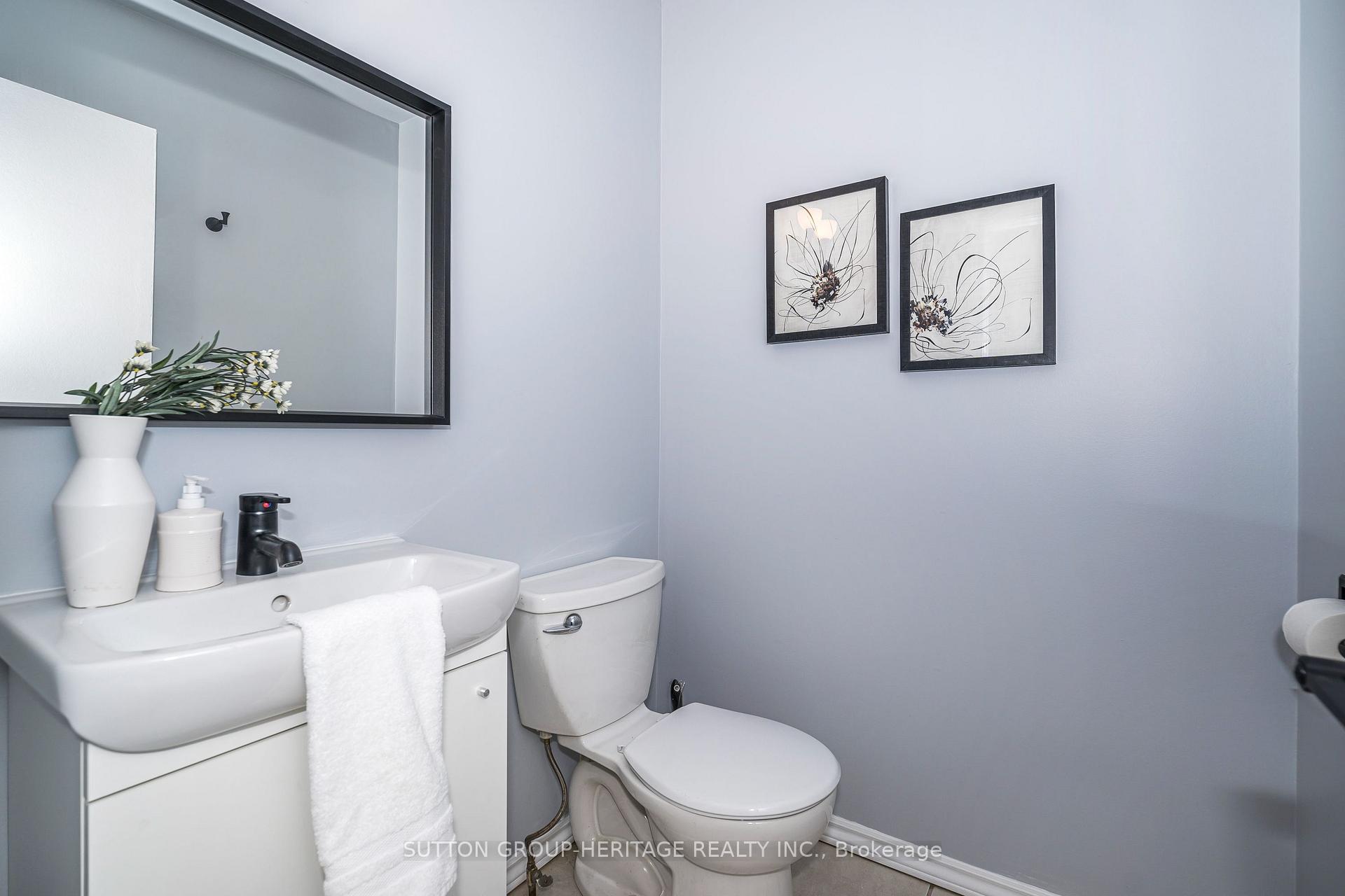 Photo 32 of 47 Willows Lane, Ajax, Central West — HOMEH