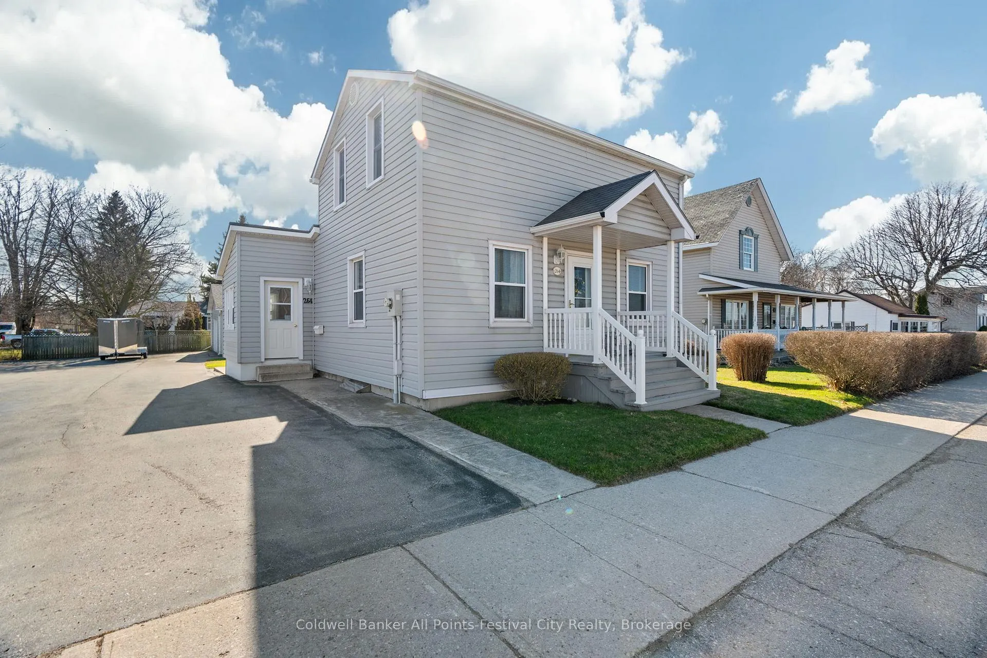 Photo 4 of 264 Huron Road, Goderich, Goderich (Town) — HOMEH