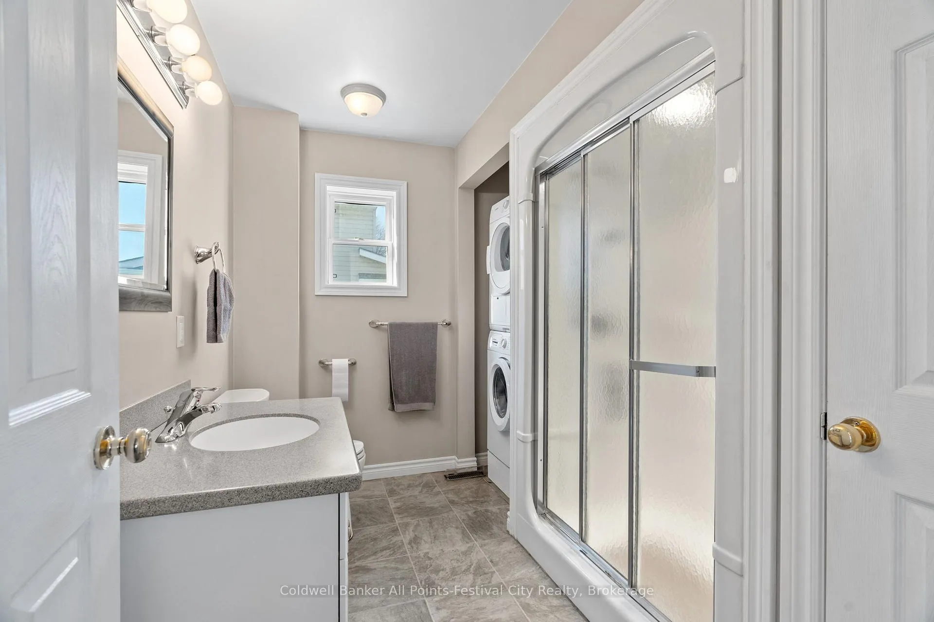 Photo 18 of 264 Huron Road, Goderich, Goderich (Town) — HOMEH