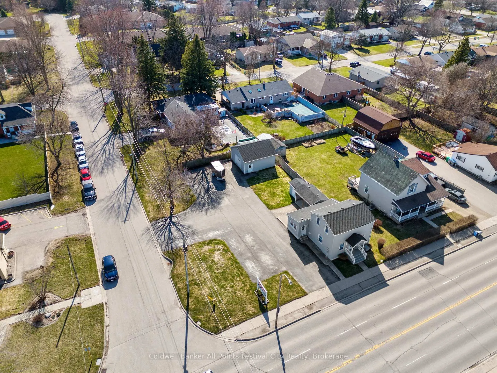 Photo 30 of 264 Huron Road, Goderich, Goderich (Town) — HOMEH