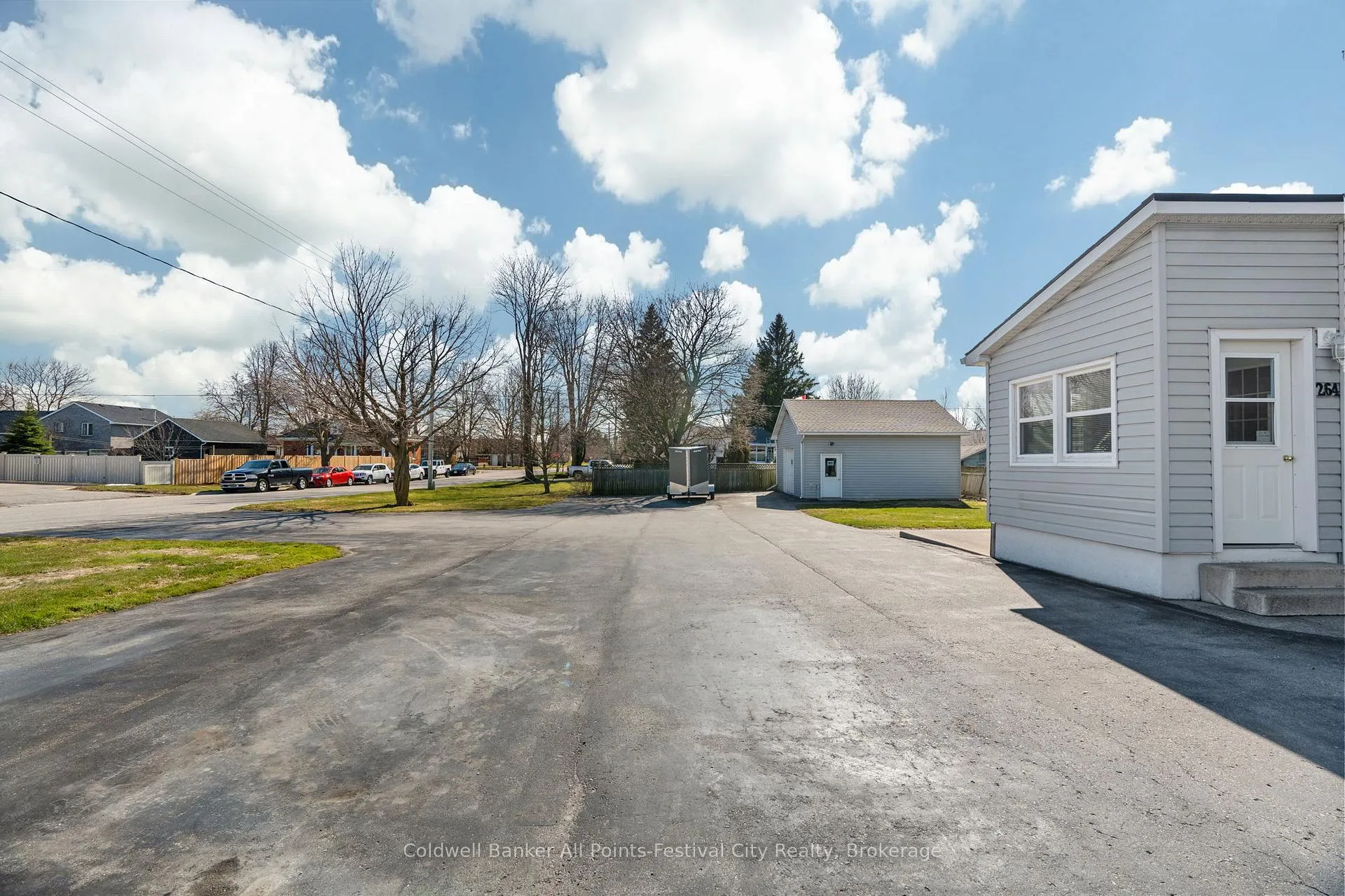 Photo 35 of 264 Huron Road, Goderich, Goderich (Town) — HOMEH