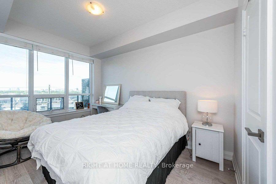 Photo 12 of Unit 417, 7161 Yonge Street, Markham, Thornhill — HOMEH