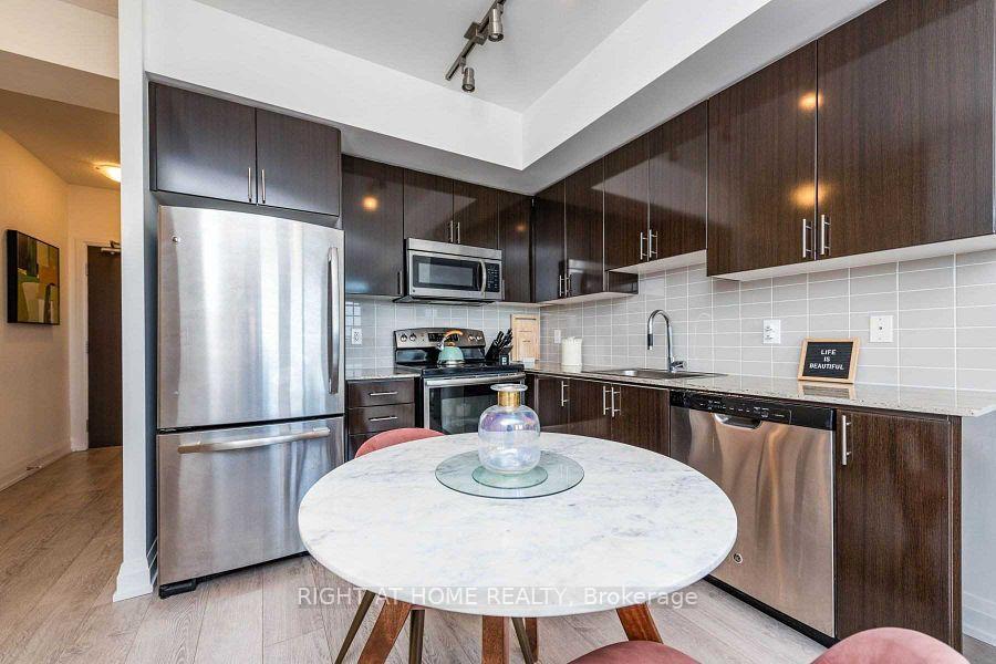 Photo 28 of Unit 417, 7161 Yonge Street, Markham, Thornhill — HOMEH